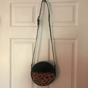 H&M Bags - H&M round purse with gold hardware H&M Bags - H&M round purse with gold hardware